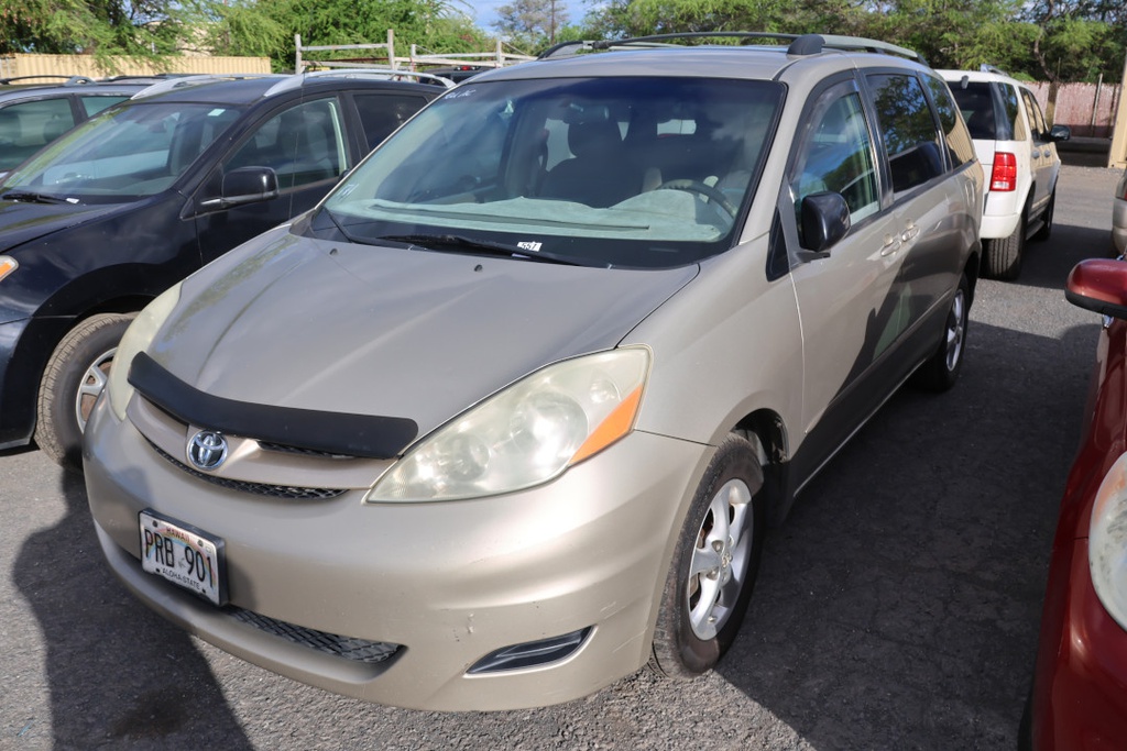 TOYT Sienna LE 2007 PRB901