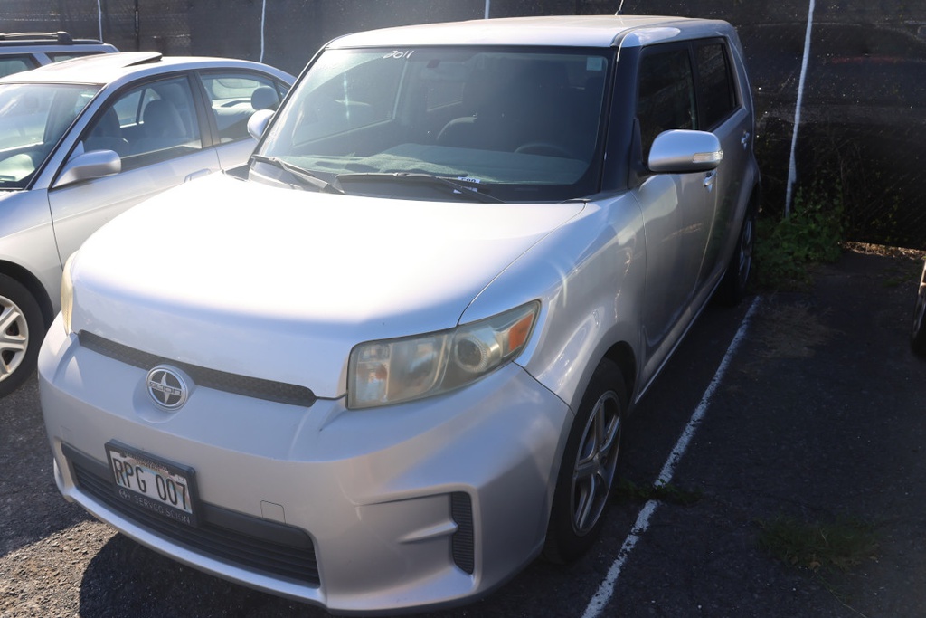 TOYT Scion XB 2011 RPG007