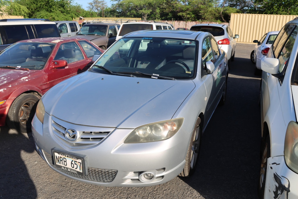 MAZD 3 2005 NRB657