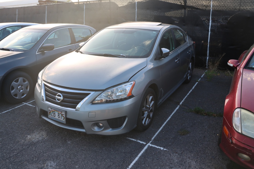 NISS Sentra 2013 RZB875