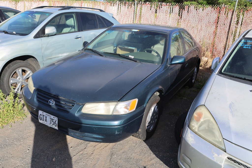 TOYT Camry LE 1998 GTX756