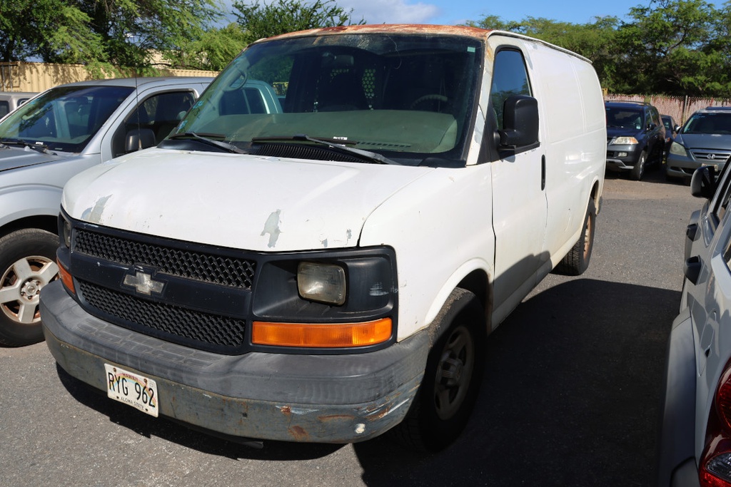 CHEV Express 2005 RYG962-DD