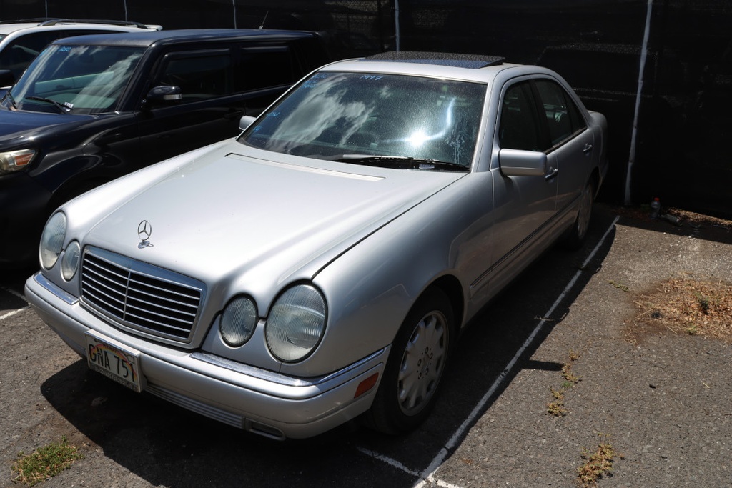 MERZ E320 1997 GNA751-EE