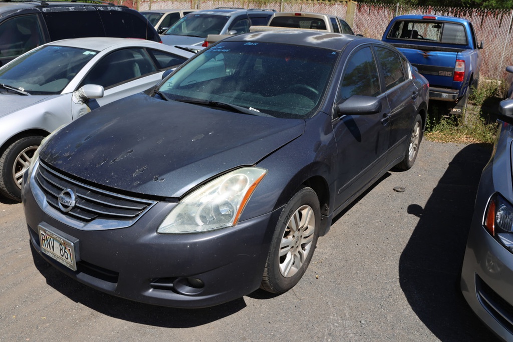 NISS Altima 2011 RNV861