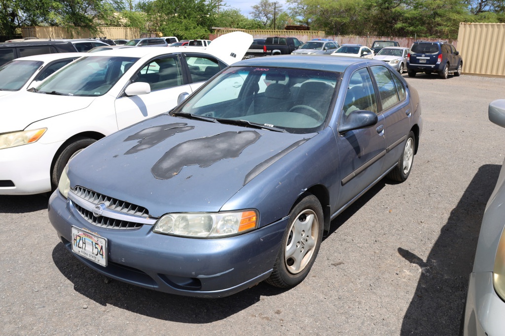 NISS Altima 2000 HZH154