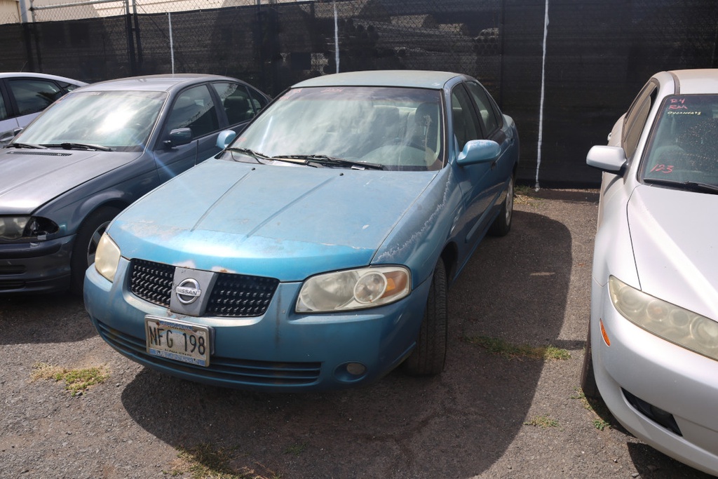 NISS Sentra 2004 NFG198-HH