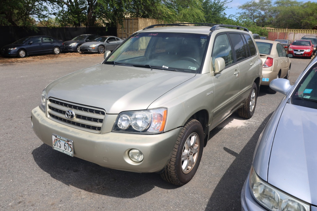 TOYT Highlander 2002 JTS675