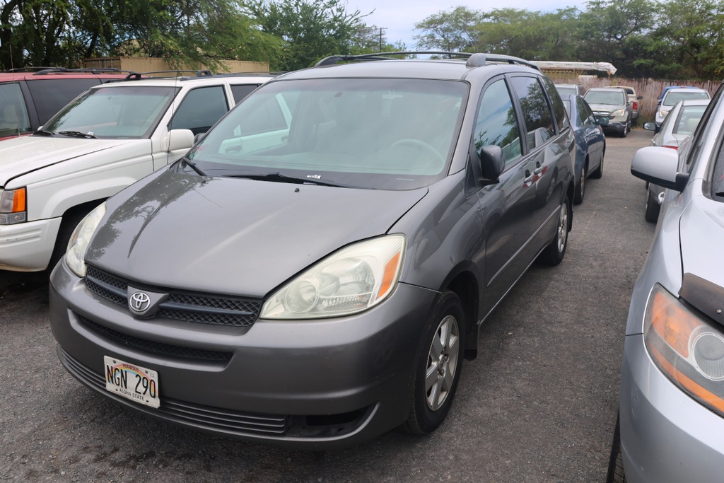 TOYT Sienna 2004 NGN290