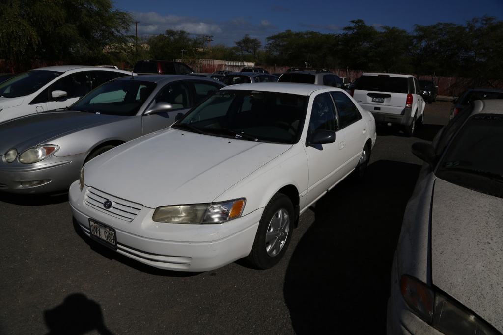 TOYT Camry 1998 GVX069