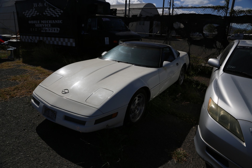 CHEV Corvette 1985 SYB373-30