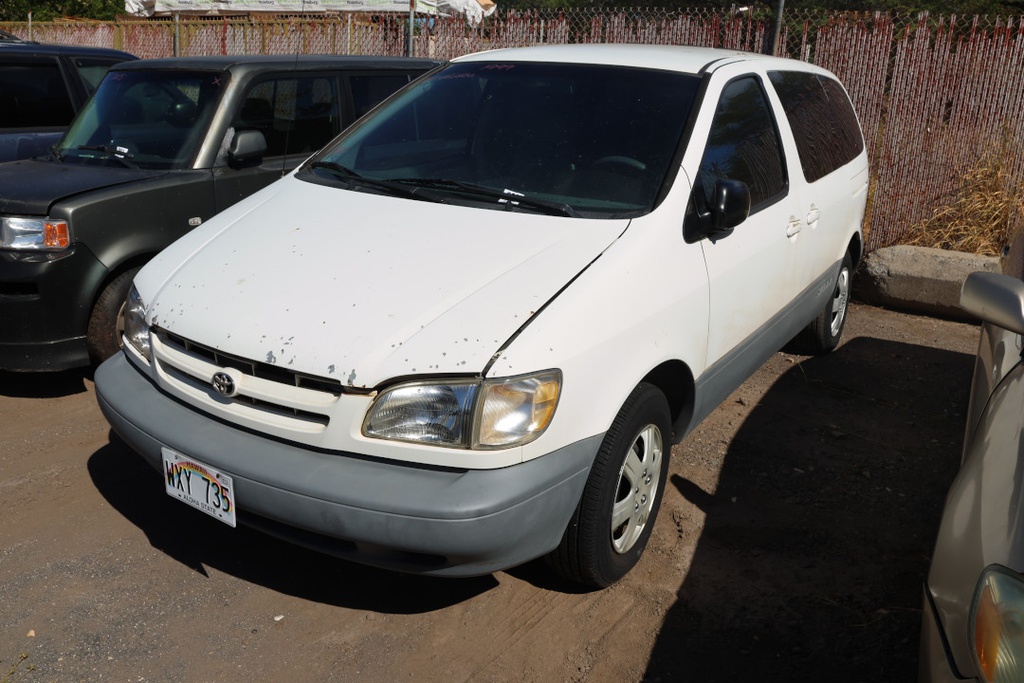 TOYT Sienna 1999 WXY735