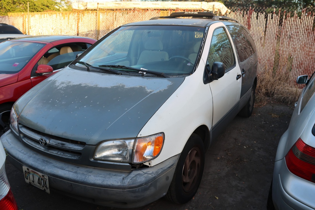 TOYT Sienna 1998 GTJ404-LL