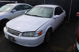TOYT Camry 2000 JGV786