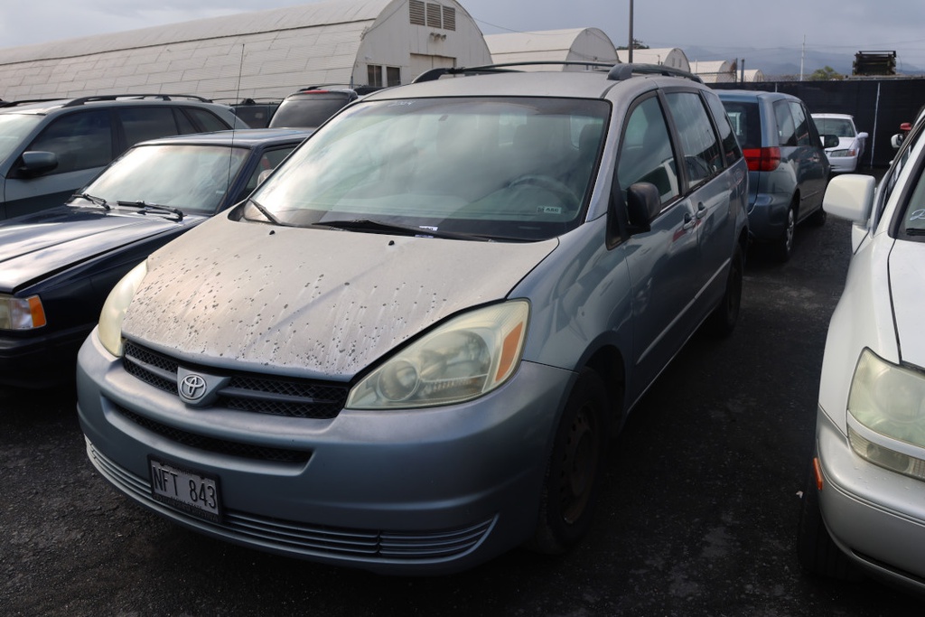 TOYT Sienna 2004 NFT843