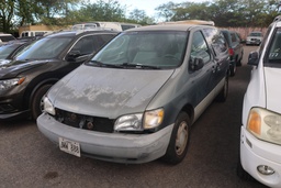 TOYT Sienna 1999 JWW888-OO