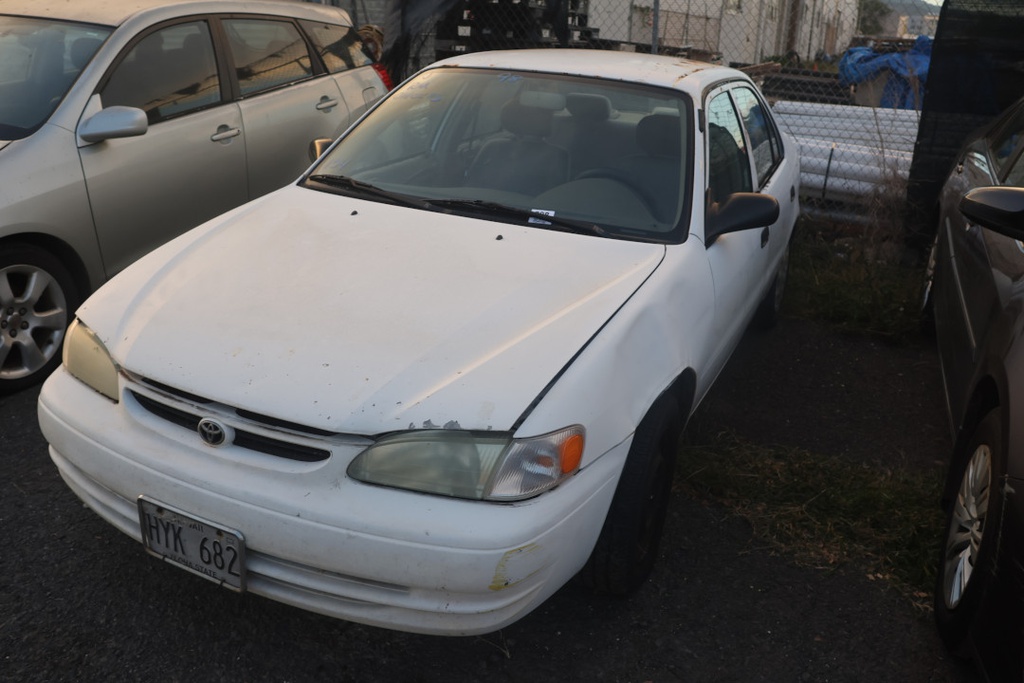 TOYT Corolla 1998 HYK682