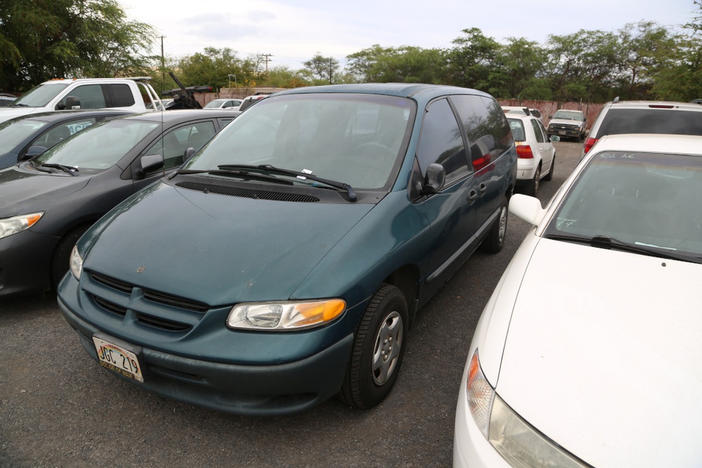 DODG Grand Caravan 2000 JGC219