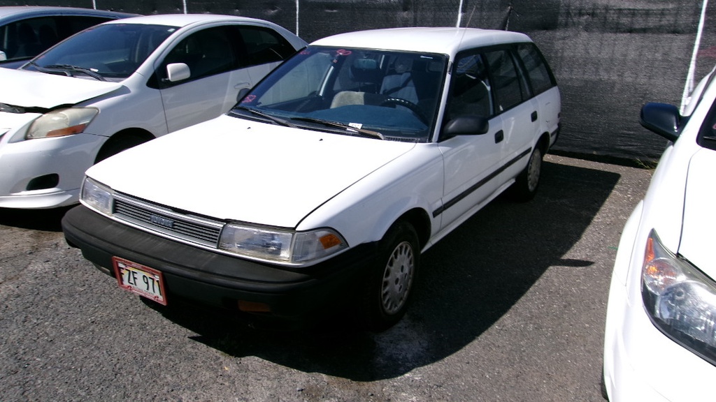 TOYT Corolla 1990 FZF971