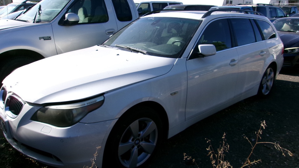 BMW 530xi 2006 NYV938-55