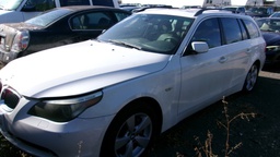 BMW 530xi 2006 NYV938-66