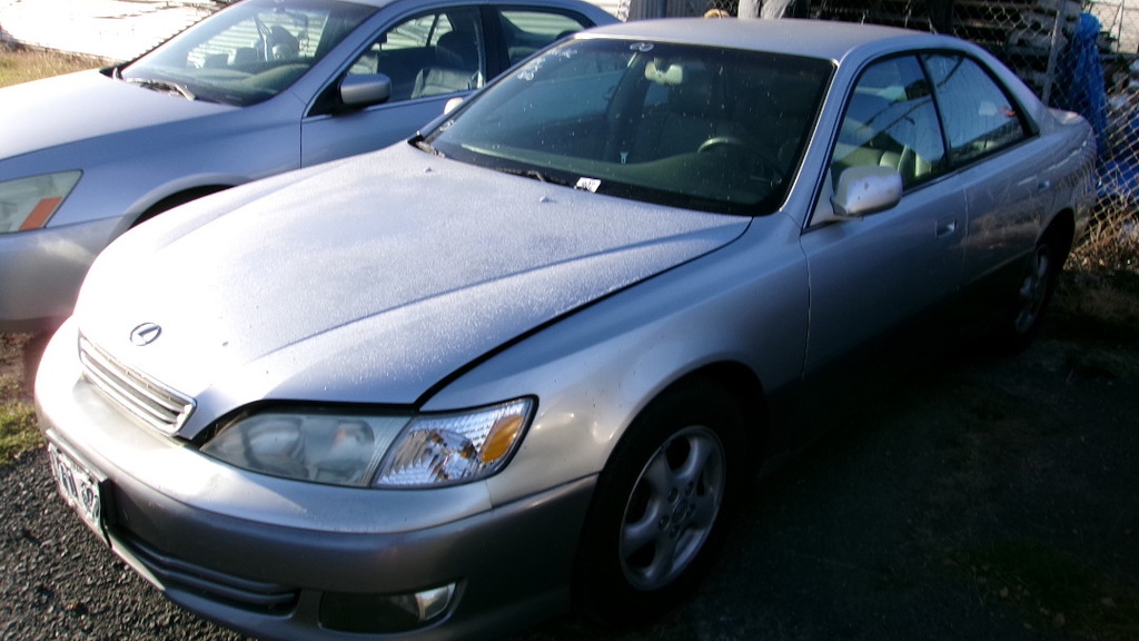LEXS ES300 2000 JFD692