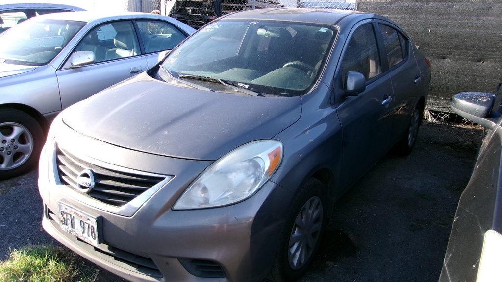 NISS Versa 2014 SFW978-88