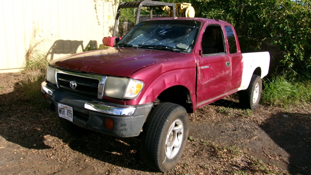 TOYT Tacoma 2000 WGR455