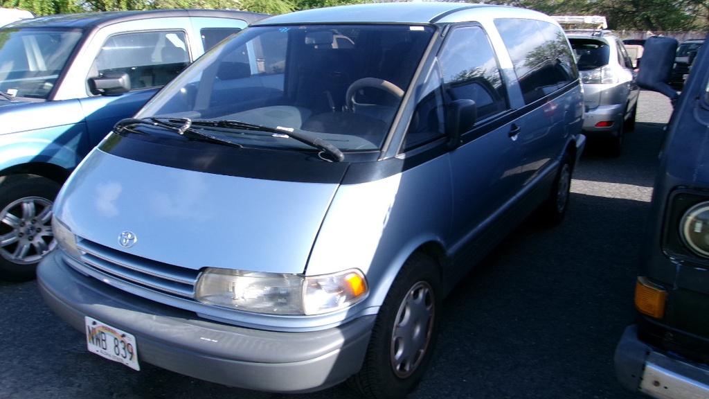 TOYT Previa 1991 NWB839