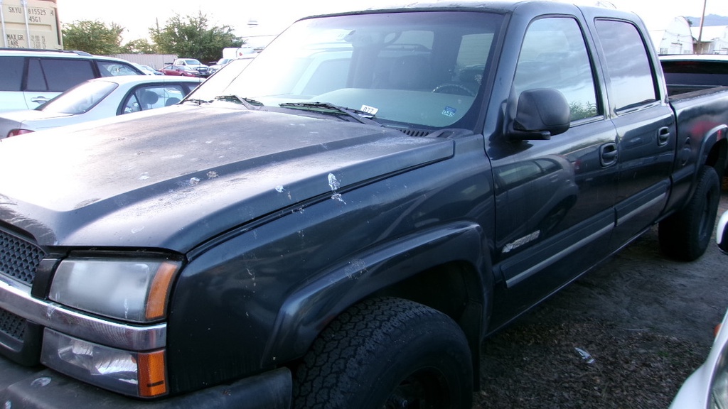 CHEV Silverado 2003 NFF176