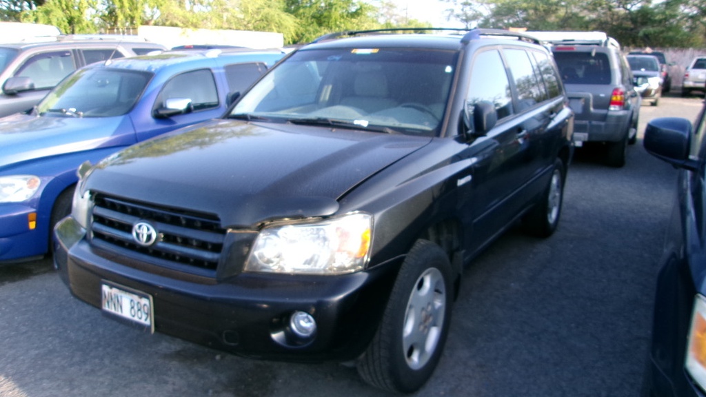 TOYT Highlander 2004 NNN889