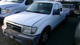 TOYT Tacoma 2000 RBW139