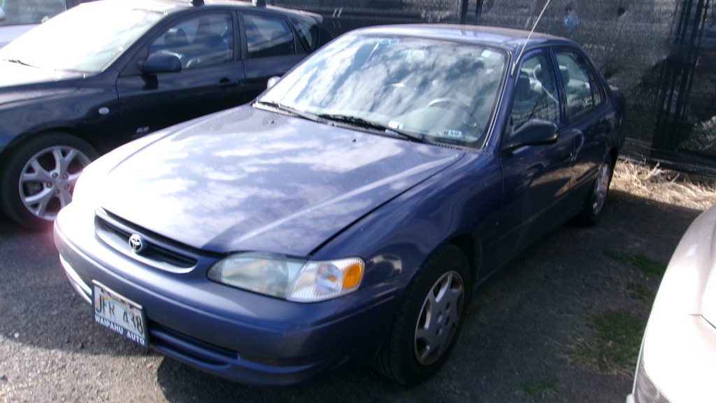 TOYT Corolla 2000 JFR438
