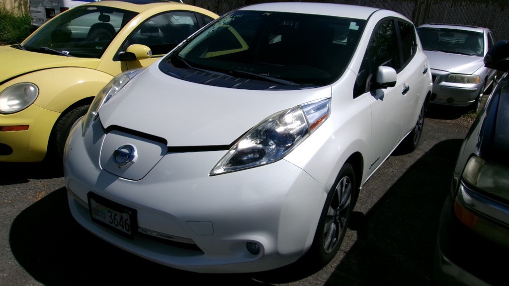 NISS Leaf 2014 EV3646