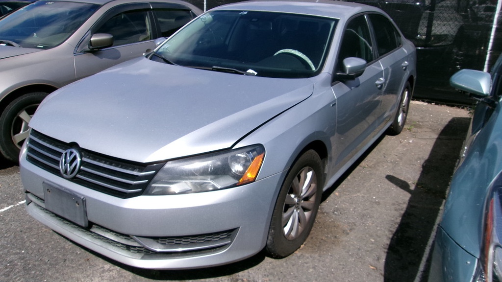 VOLK Passat S 2015 CPX7302-GG