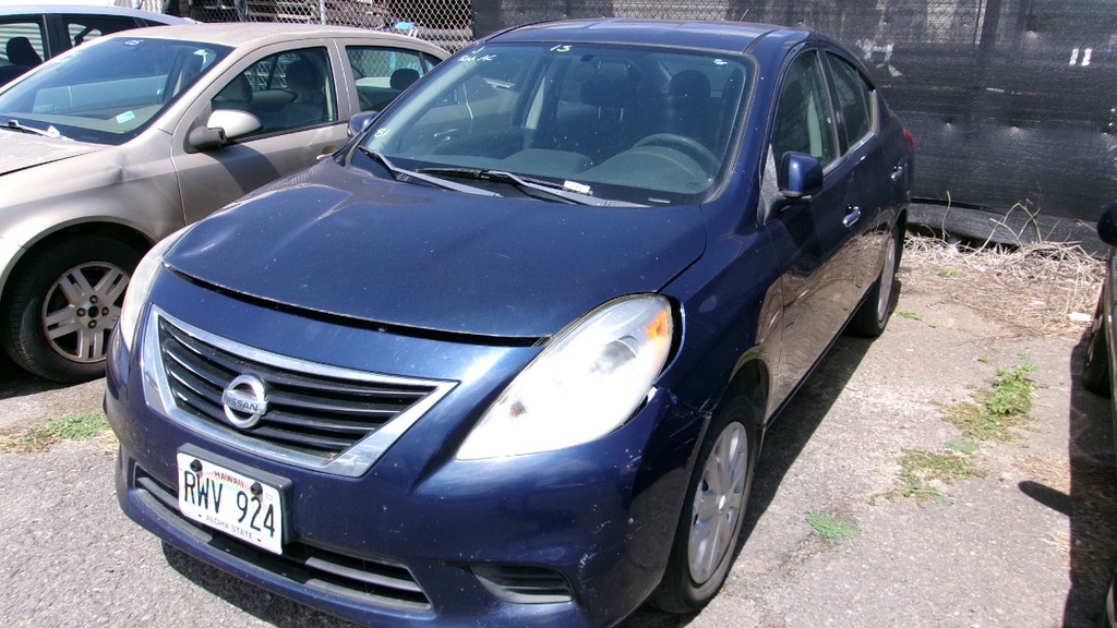 NISS Versa 2013 RWV924