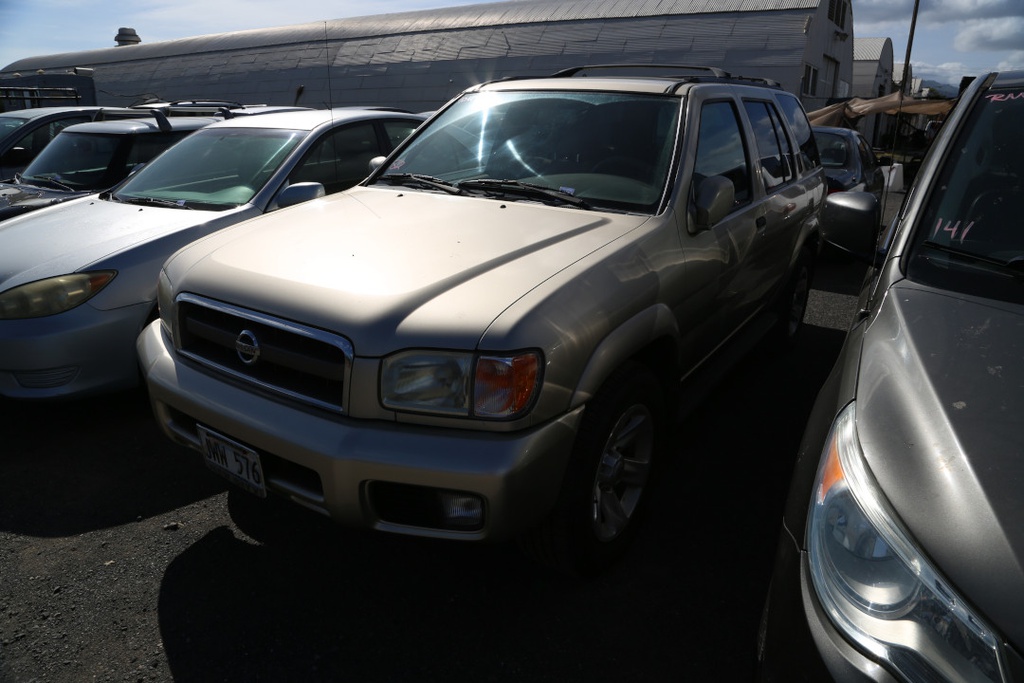 NISS Pathfinder 2002 JWW576