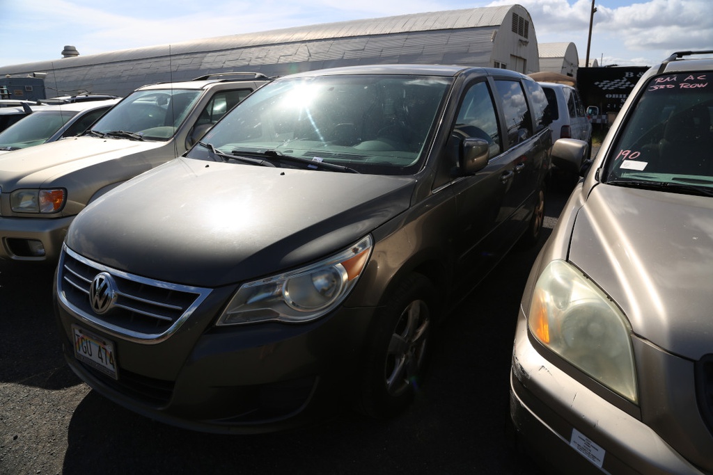 VOLK Routan 2010 TGU474