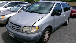 TOYT Sienna 2002 WFZ945