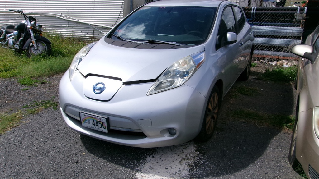 NISS Leaf 2013 EV445G