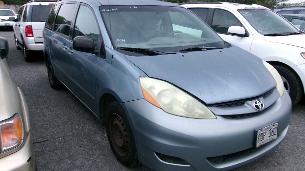 TOYT Sienna 2006 PDP362