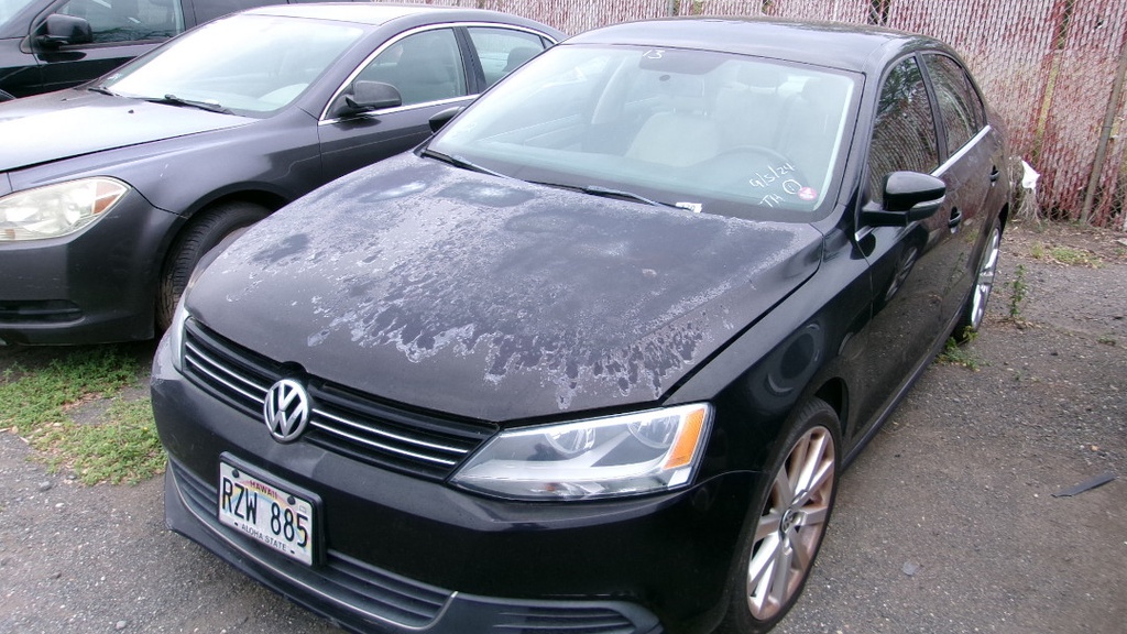 VOLK Jetta 2013 RZW885
