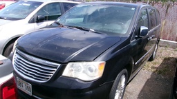 CHRY Town &amp; Country 2014 SBV060