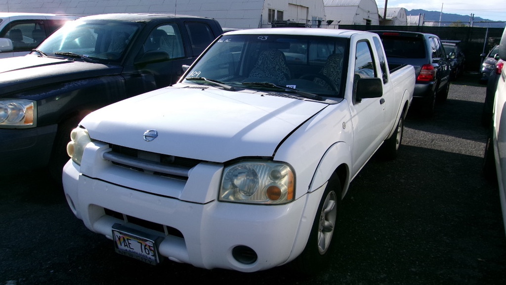 NISS Frontier 2002 YAE765