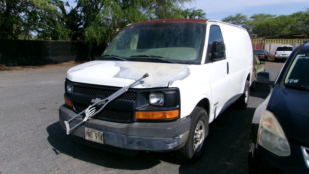 CHEV Express 2500 2004 PND914-OO