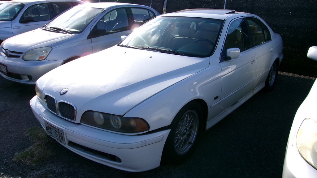 BMW 525i 2001 NDF916