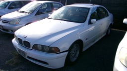 BMW 525i 2001 NDF916