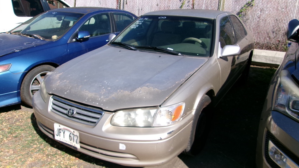 TOYT Camry 2000 JFY677