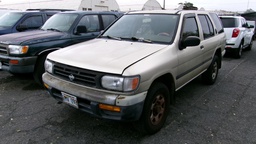 NISS Pathfinder 1997 ZMV092