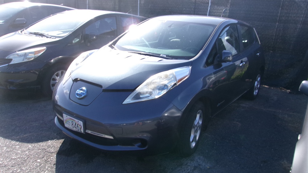 NISS Leaf 2013 EV8462-WW