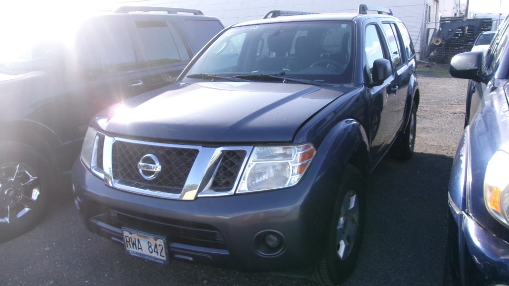 NISS Pathfinder 2012 RWA842